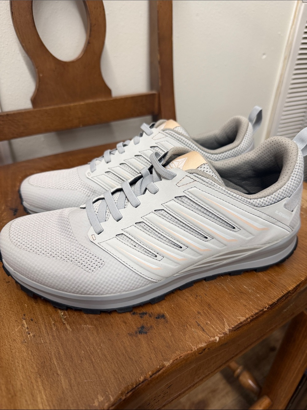 Lowa Women's Athletic Sneakers in Light Gray and Cream Accents